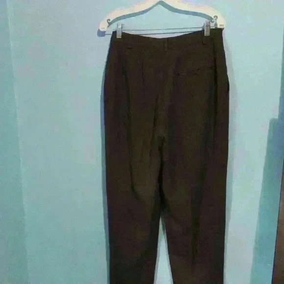 Eddie Bauer women's petite a reverse-fit trousers dark gray polyester - Picture 3 of 6